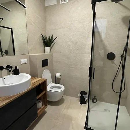 Obozna - Calm And Comfortable Near Center, With Air Condition And Balcony, Self Check-in *